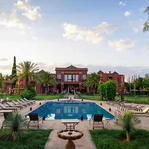 Nomadz Palace Hotel