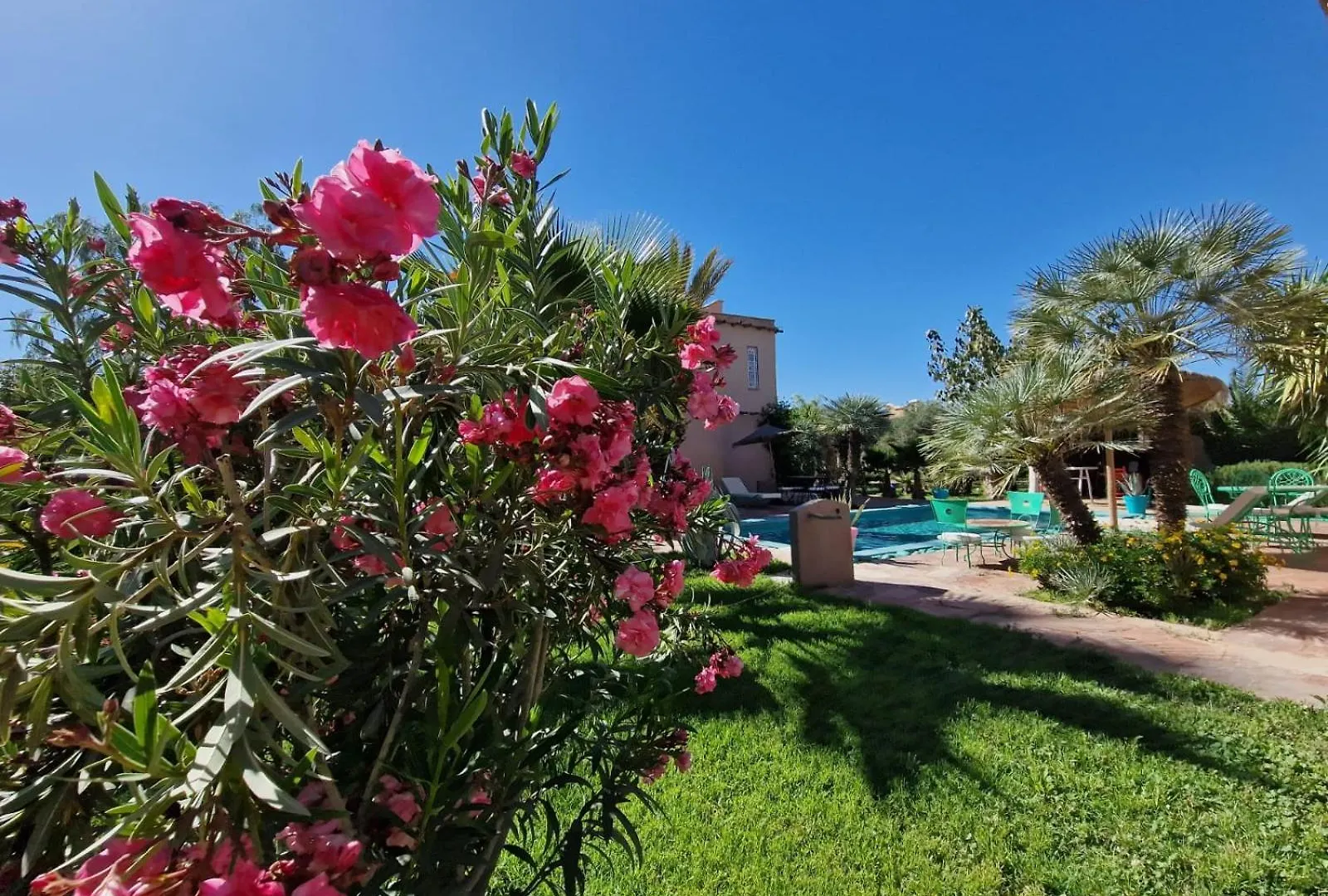 Manzal Lahbab, 2Villas 2Bungalows 2Piscines Et Jardins Ouled Jelal Gasthuis